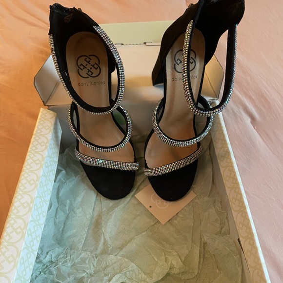 Daisy Fuente black prom heels size 7 - Picture 2 of 4